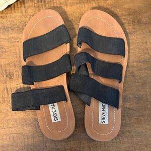 Steve Madden Black and Tan Triple Strap Sandals